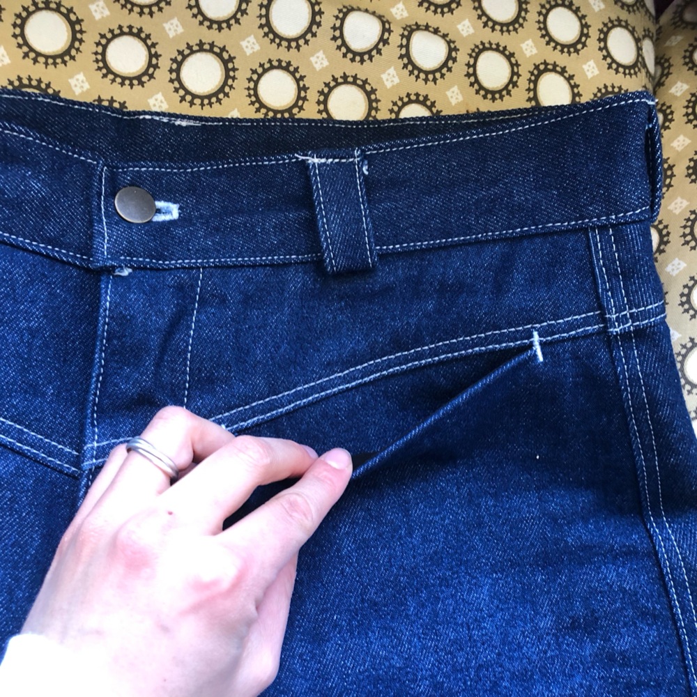 Artisan made Barrel Leg Jeans - Picture 5 of 10